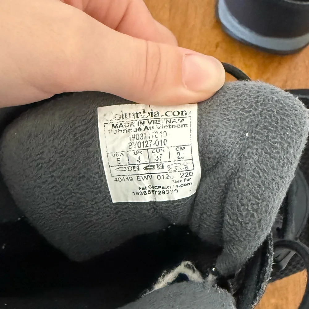 Columbia Youth Hyper-Boreal Omni Heat Waterproof Black Winter Boots, Size 5 - Picture 7 of 9